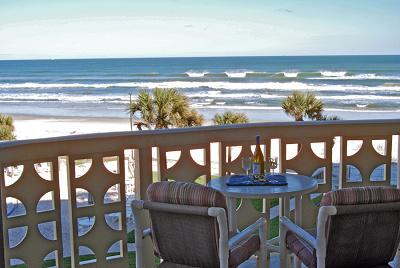 The Golden Arms has a community pool, shuffleboard courts, and quick access to the beach.
