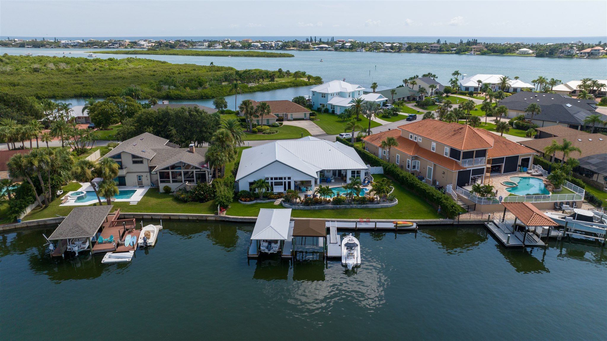 Luxury listing