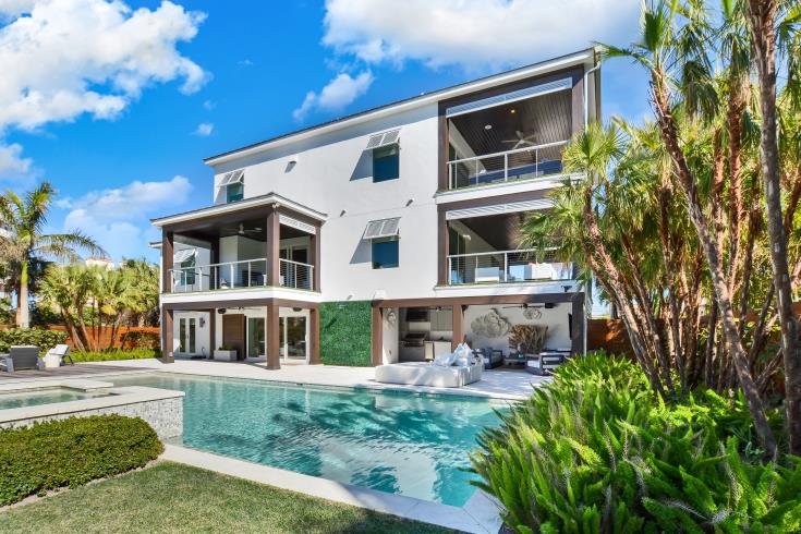 Luxury listing